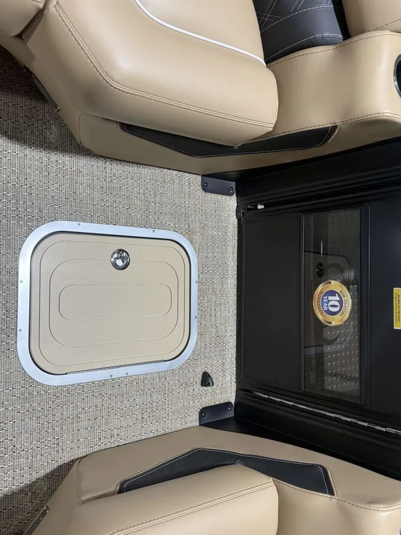 Slide: The Image of Barletta Lusso L25UA 2026 - 10