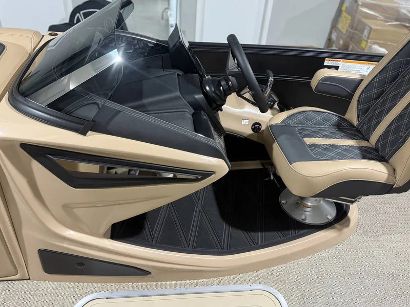 Slide: The Image of Barletta Lusso L25UA 2026 - 15