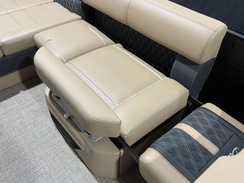 Slide: The Image of Barletta Lusso L25UA 2026 - 21