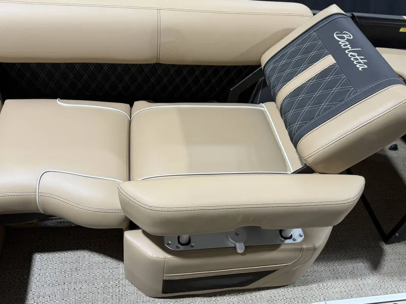 Slide: The Image of Barletta Lusso L25UA 2026 - 22