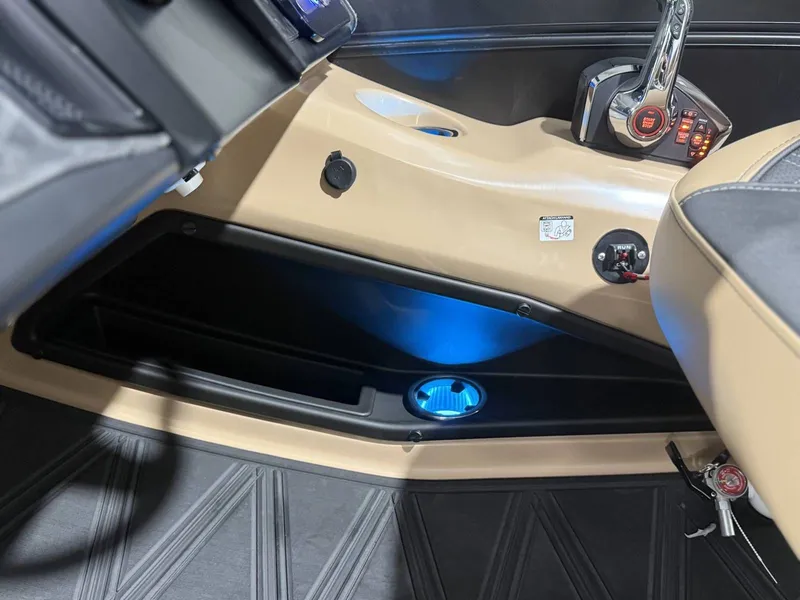 Slide: The Image of Barletta Lusso L25UA 2026 - 29