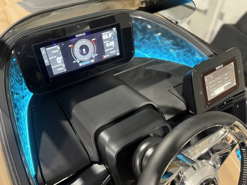 Slide: The Image of Barletta Lusso L25UA 2026 - 30