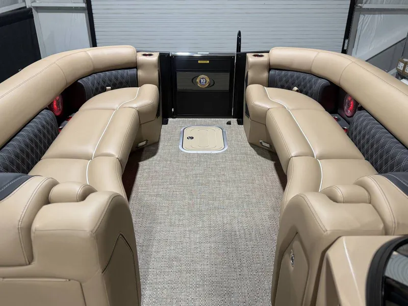 Slide: The Image of Barletta Lusso L25UA 2026 - 32