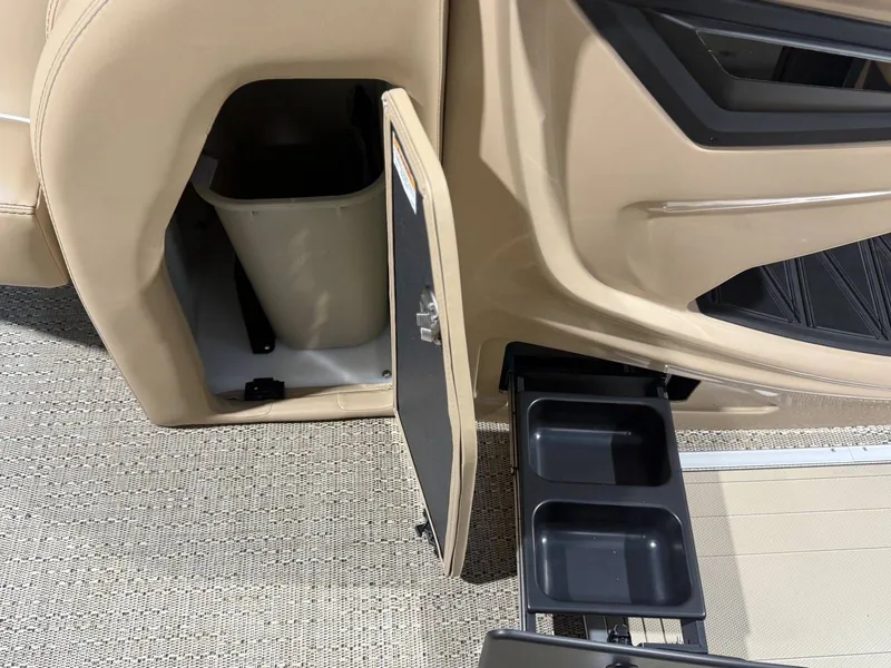 Slide: The Image of Barletta Lusso L25UA 2026 - 35