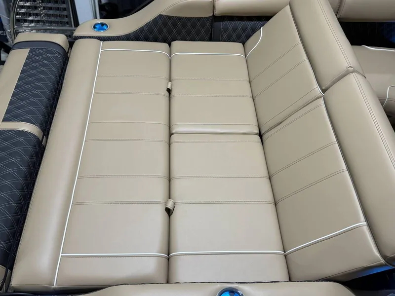 Slide: The Image of Barletta Lusso L25UA 2026 - 42