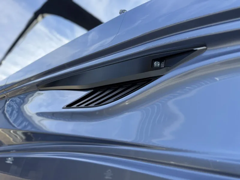 Slide: The Image of Barletta Reserve Leggera Rl26uca 2026 - 13