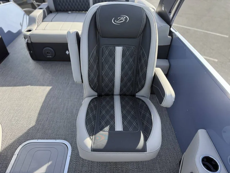 Slide: The Image of Barletta Reserve Leggera Rl26uca 2026 - 22