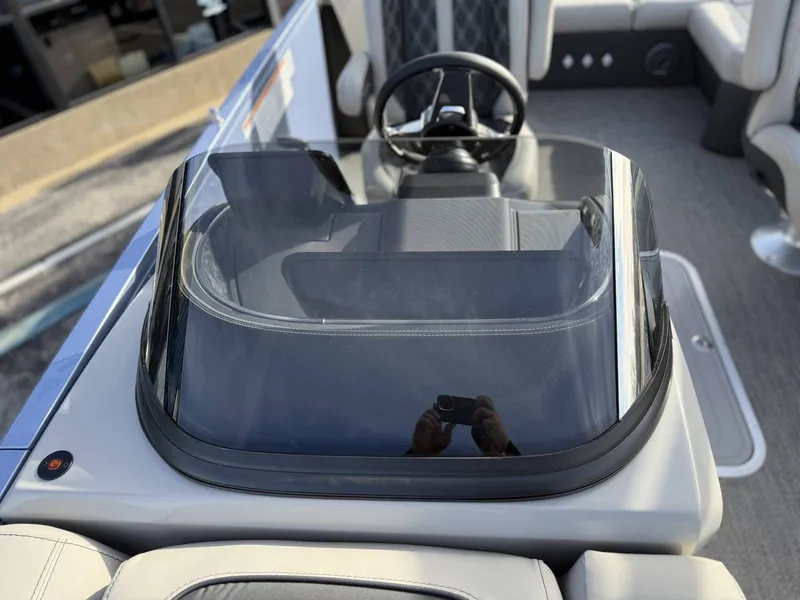 Slide: The Image of Barletta Reserve Leggera Rl26uca 2026 - 44