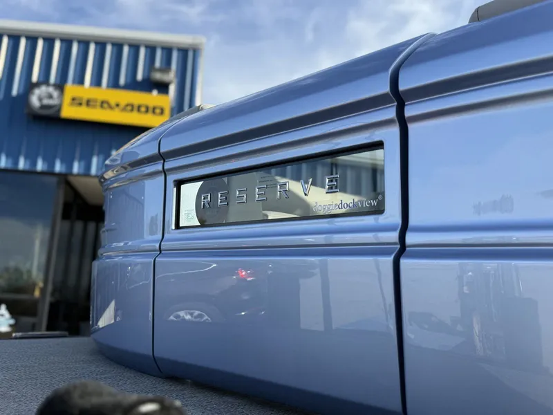 Slide: The Image of Barletta Reserve Leggera Rl26uca 2026 - 9