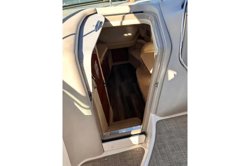 Slide: The Image of Interior view of 2002 Sea Ray 340 Sundancer cabin entrance. - 20