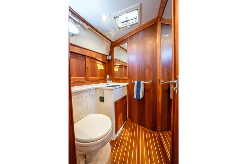 Slide: The Image of Guest Head - 24