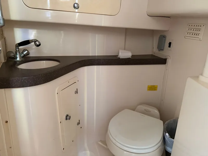 Slide: The Image of Grady-White Express 330 2004 - 60