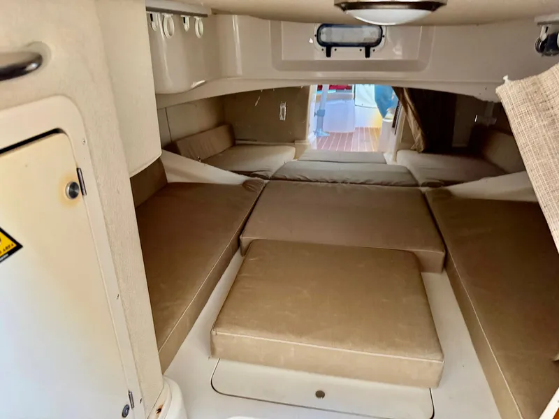 Slide: The Image of Grady-White Express 330 2004 - 62