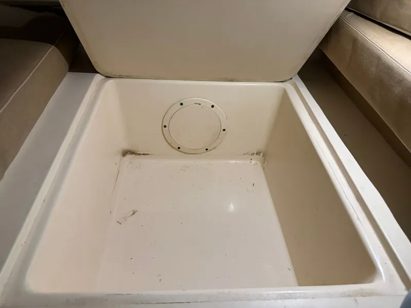 Slide: The Image of Grady-White Express 330 2004 - 65