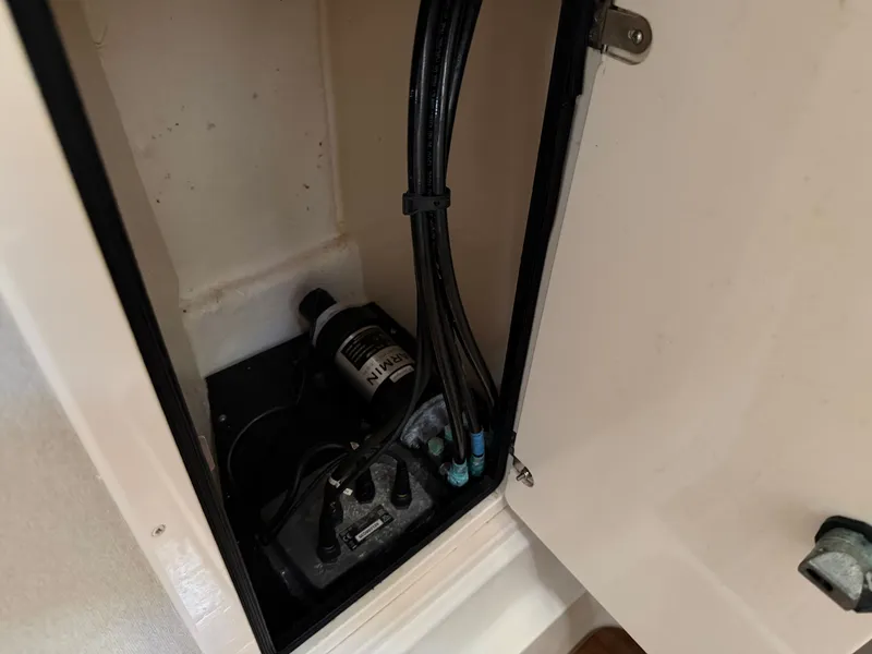 Slide: The Image of Grady-White Express 330 2004 - 67