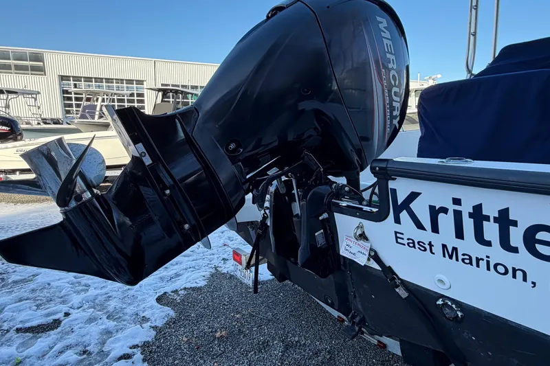 Slide: The Image of 2018 Boston Whaler 190 Montauk with Mercury FourStroke engine on water. - 5