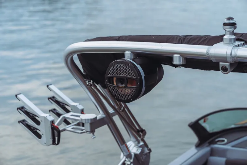 Slide: The Image of MasterCraft XT22 2026 - 11