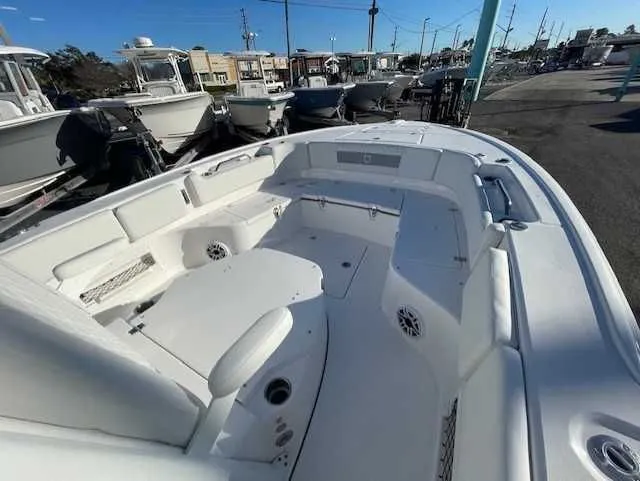 Slide: The Image of Sea Fox 282 Hybrid LT 2026 - 9