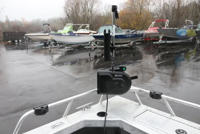 Slide: The Image of Thunder Jet 18 OS 2017 - 15