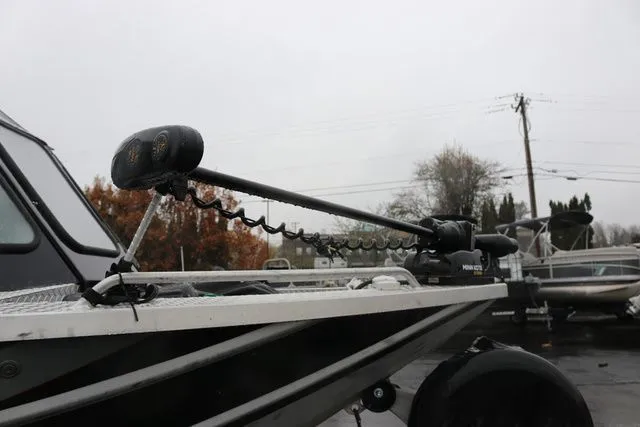 Slide: The Image of Thunder Jet 18 OS 2017 - 21