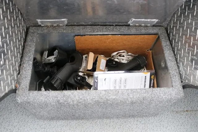 Slide: The Image of Thunder Jet 18 OS 2017 - 9