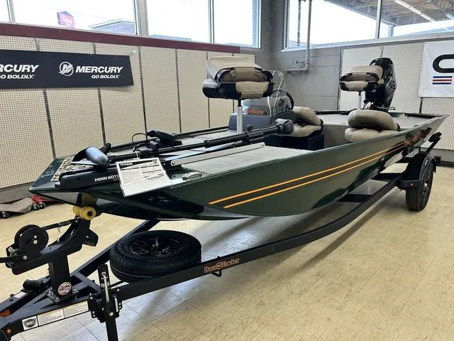 Slide: The Image of Tracker Bass Tracker Classic Limited 2026 - 3