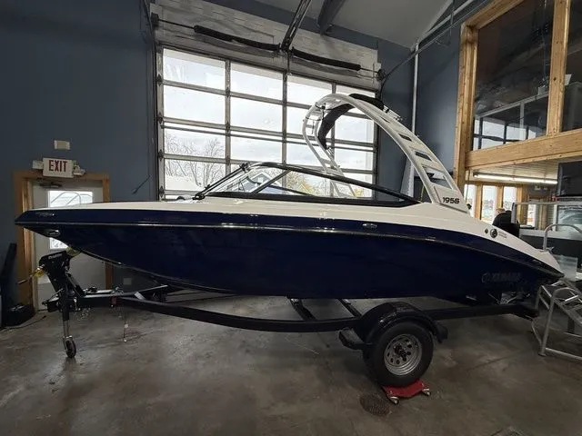 The Image of Yamaha 195S 2026 - 1