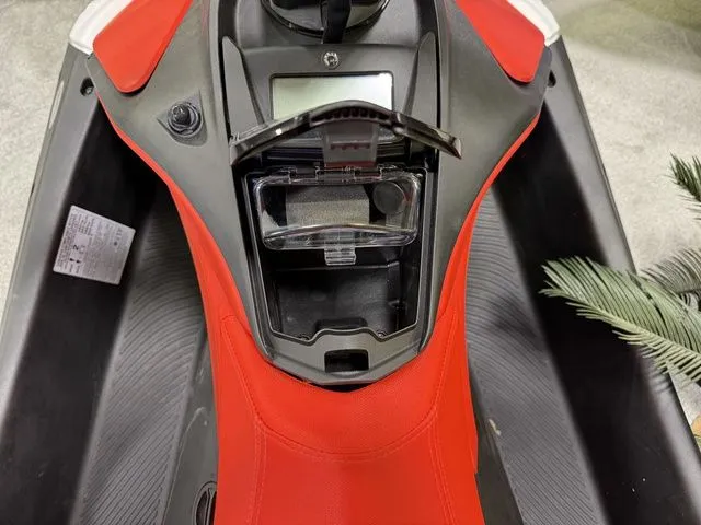 Slide: The Image of Sea-Doo Spark Trixx For 1 Rotax 900 ACE - 90 Ibr A 2026 - 9