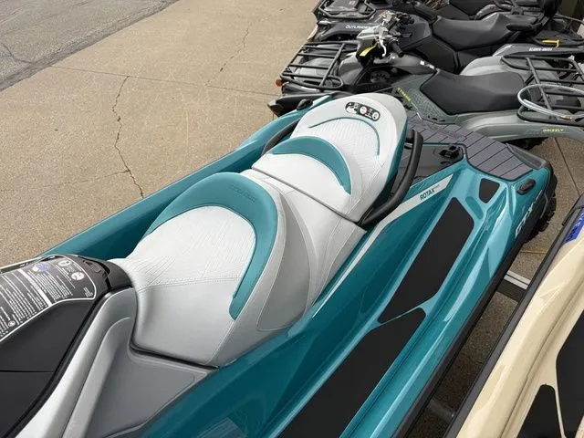 Slide: The Image of Sea-Doo GTX 2026 - 11