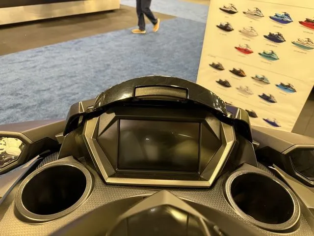 Slide: The Image of Yamaha FX Limited SVHO 2026 - 14