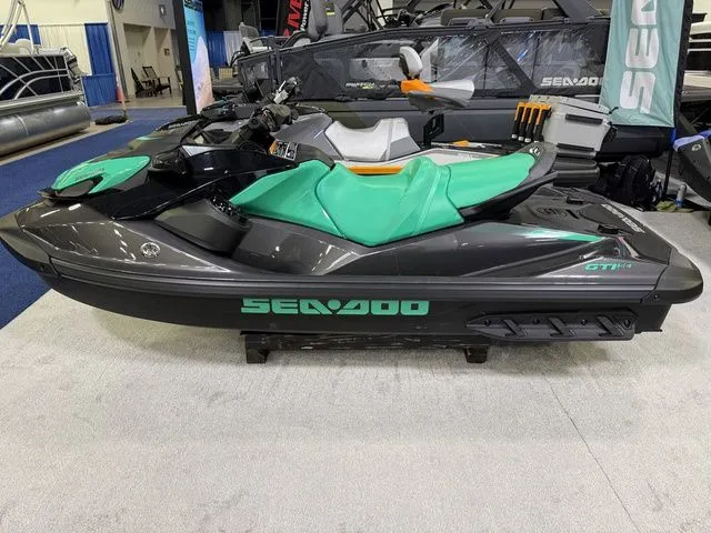 Slide: The Image of Sea-Doo GTI SE 170 2026 - 4