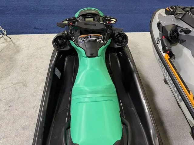 Slide: The Image of Sea-Doo GTI SE 170 2026 - 6