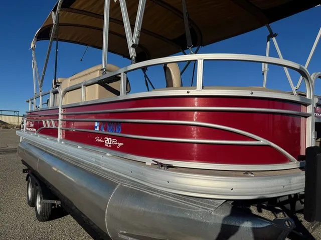 Slide: The Image of Sun Tracker Fishin' Barge 20 DLX 2021 - 15