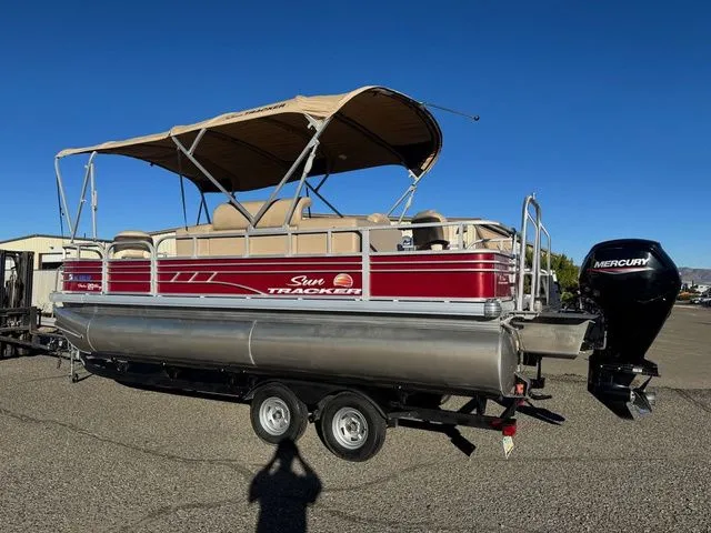 Slide: The Image of Sun Tracker Fishin' Barge 20 DLX 2021 - 46