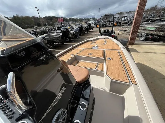 Slide: The Image of Avid 21 FSX 2026 - 21