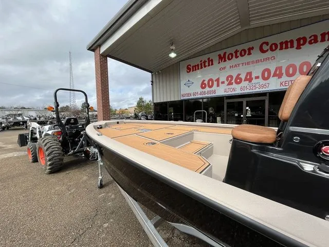 Slide: The Image of Avid 21 FSX 2026 - 4