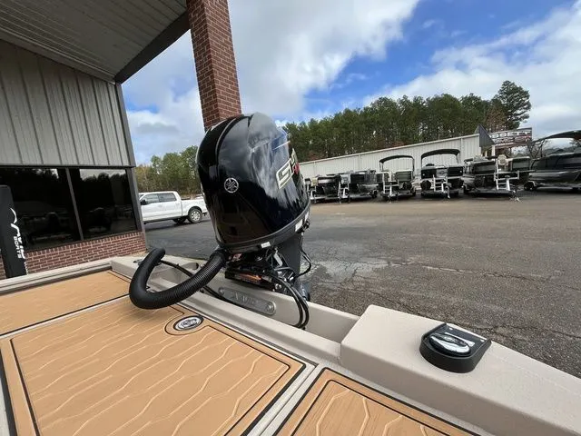 Slide: The Image of Avid 21 FSX 2026 - 8