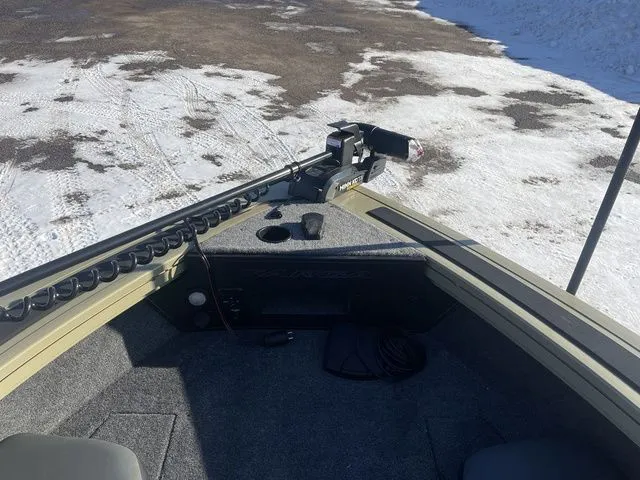 Slide: The Image of Tracker Targa™ V-19 Combo 2026 - 16