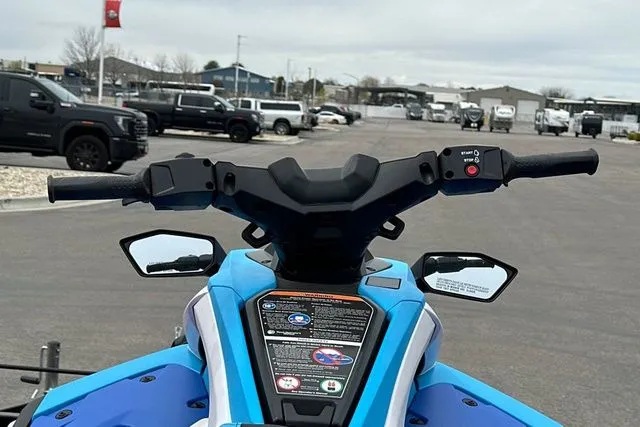Slide: The Image of Yamaha WaveRunner JETBLASTER DLX 2026 in blue and white, handlebar close-up. - 13
