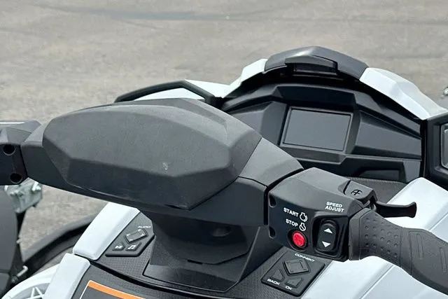 Slide: The Image of 2026 Yamaha WaveRunner VX Cruiser dashboard with audio, nightshade color. - 32