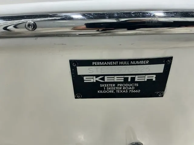 Slide: The Image of Skeeter SX2550 2026 - 24