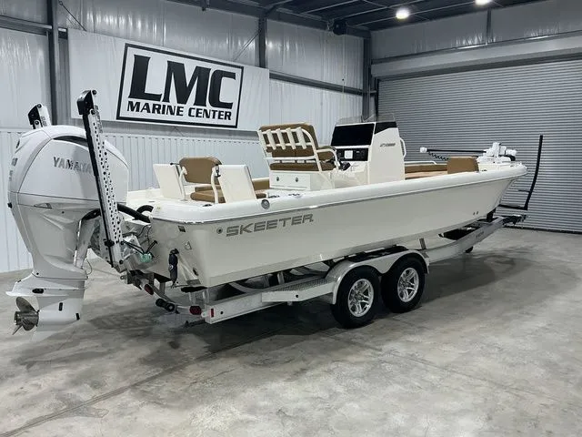 Slide: The Image of Skeeter SX2550 2026 - 8