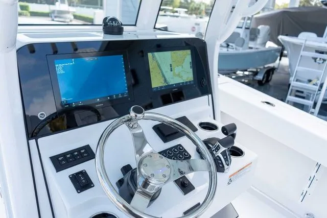 Slide: The Image of Sportsman Heritage 261 Center Console 2026 - 16