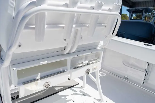 Slide: The Image of Sportsman Heritage 231 Center Console 2026 - 22