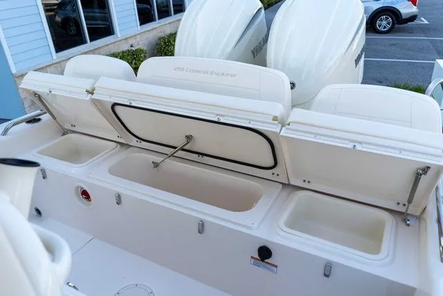 Slide: The Image of Grady-White 281 Coastal Explorer 2026 - 4