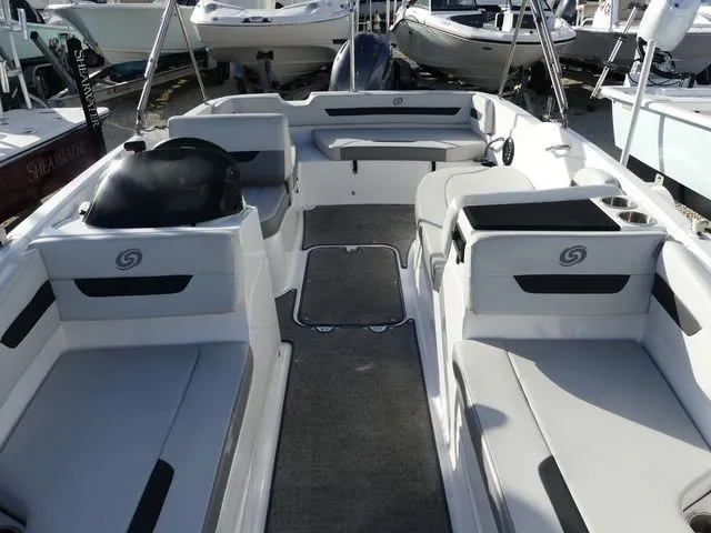 Slide: The Image of Hurricane SunDeck Sport 185 OB 2022 - 8