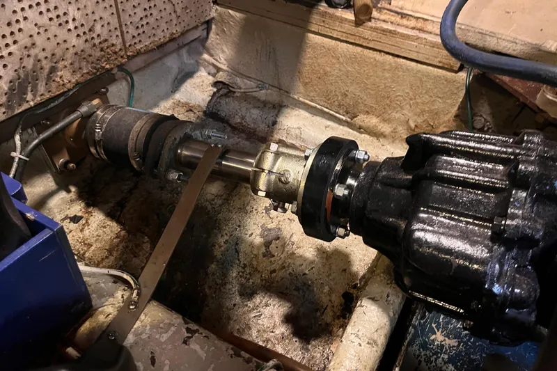 Slide: The Image of Engine compartment of a 1986 Jefferson 42 SE Sundeck Motor Yacht. - 59