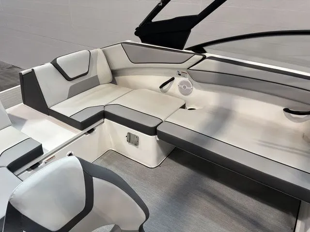 Slide: The Image of Yamaha AR220 2026 - 16