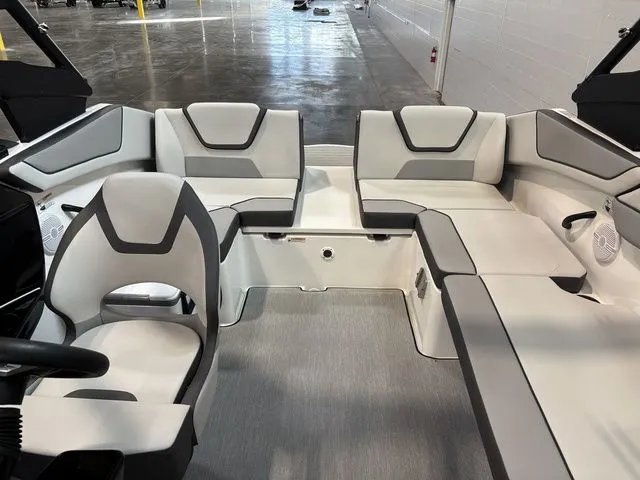 Slide: The Image of Yamaha AR220 2026 - 19