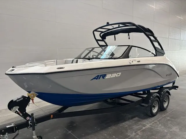 Slide: The Image of Yamaha AR220 2026 - 4